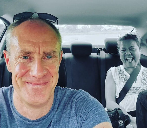 Spostate La Lingua Per Cambiare Aspetto