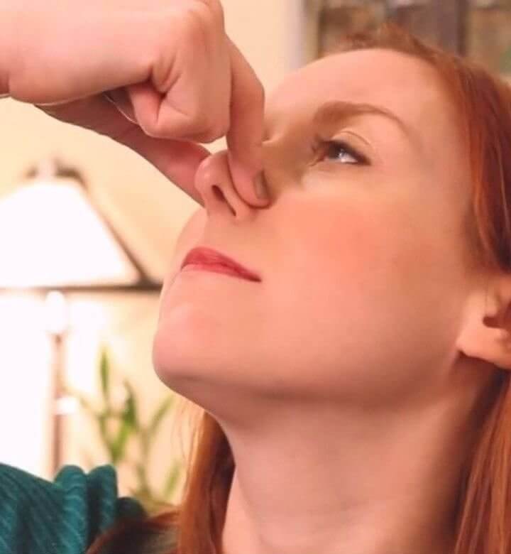 Stappate Il Naso Grazie Alla Pressione