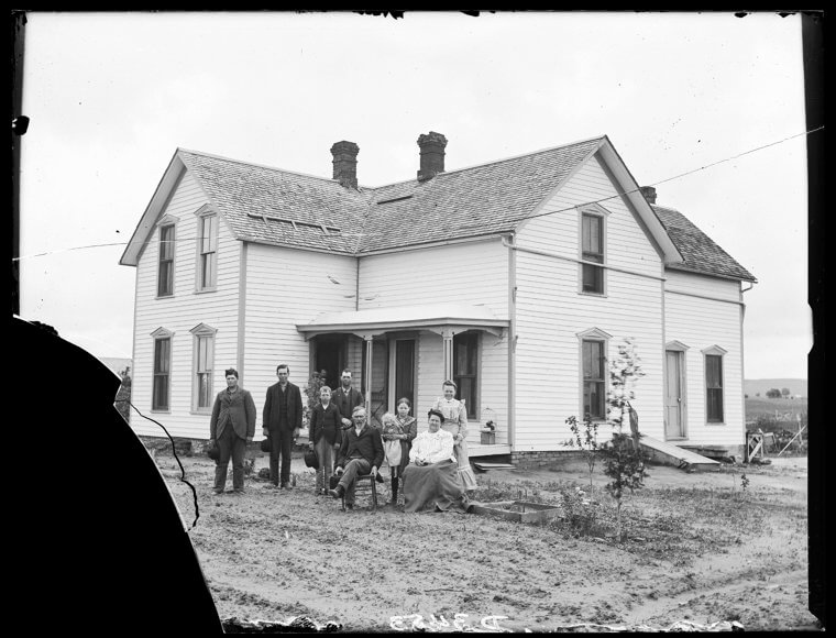 Drawn to the Farmhouse