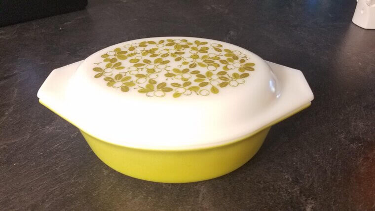 The "Verde" Olive Green Square Casseroles