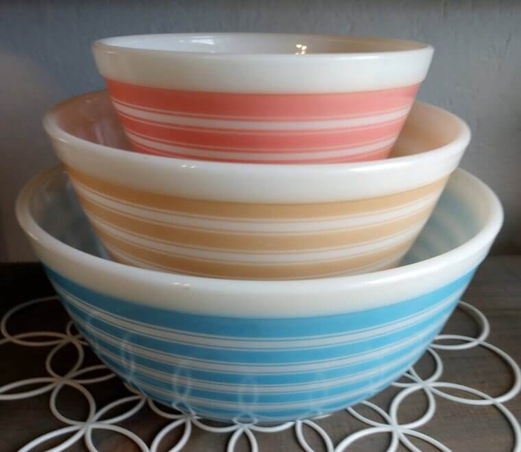 The "Rainbow Stripes" Set That Brightens Any Cupboard