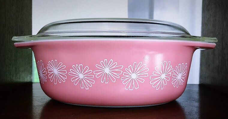 The "Pink Daisy" Beauty That Defined Mid-Century Style