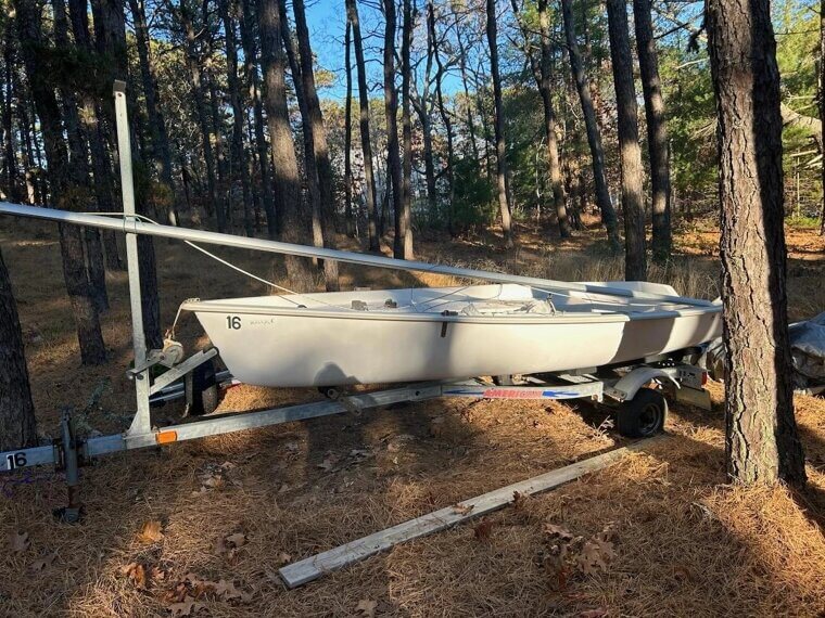 2003 Hunter 14' Sailboat W/ Trailer - Bidding