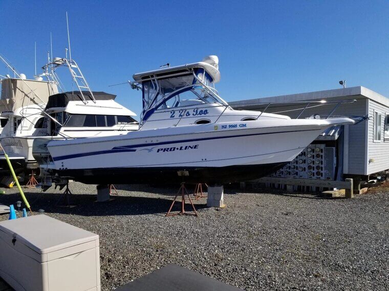 1999 Proline 26' Boat - $20.50 (Bidding)
