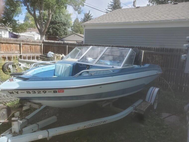 1979 Glastron 16' Boat W/ Trailer - Bidding