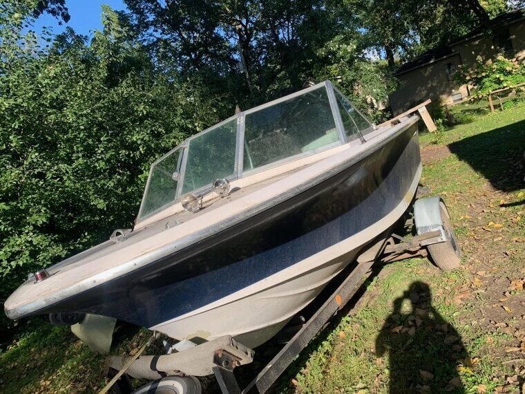 1970 Correct Craft Freeport 18' Boat W/ Registration & Trailer - Bidding