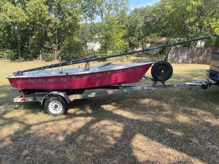 1987 Holder 13' Sailboat W/ Title & Trailer - Bidding