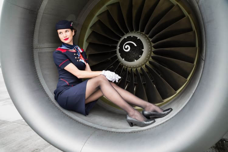 Certos padrões para a aparência dos comissários de bordo