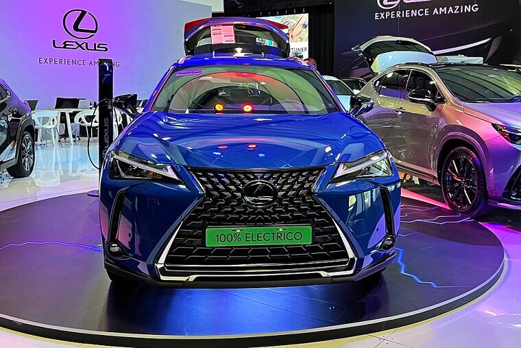 Lexus UX300e