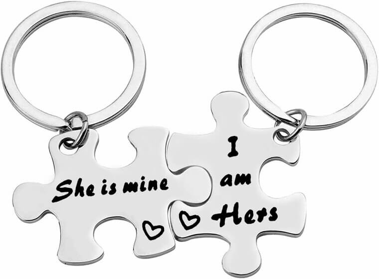 Lesbian Couples Keychain Set - Celebrate Love with Style 