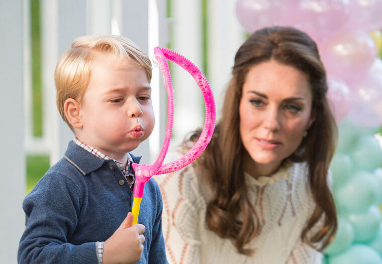 Even the Royal Children Want to Play With Bubbles