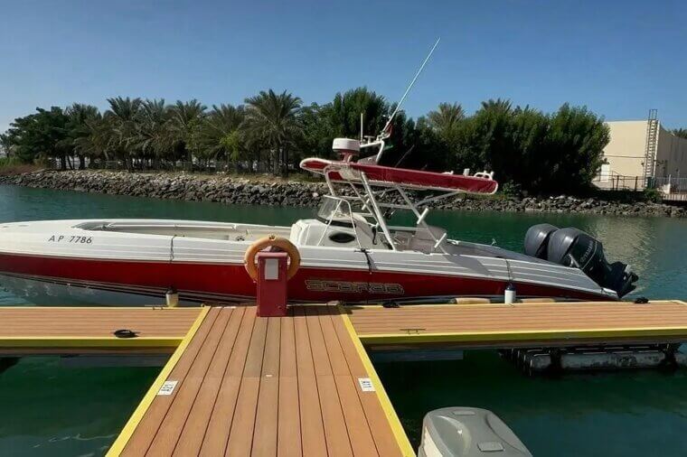 2010 Wellcraft 35 Scarab Tournament