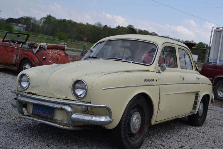 Renault Dauphine
