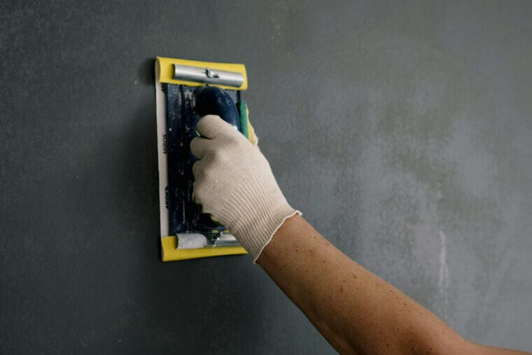 Smooth Walls for Stunning Spaces