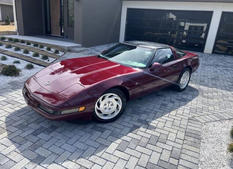 1993 Chevrolet Corvette - $13,900