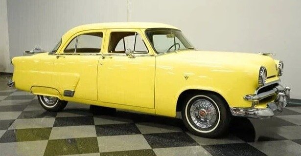 1953 Ford Mainline - $17,995