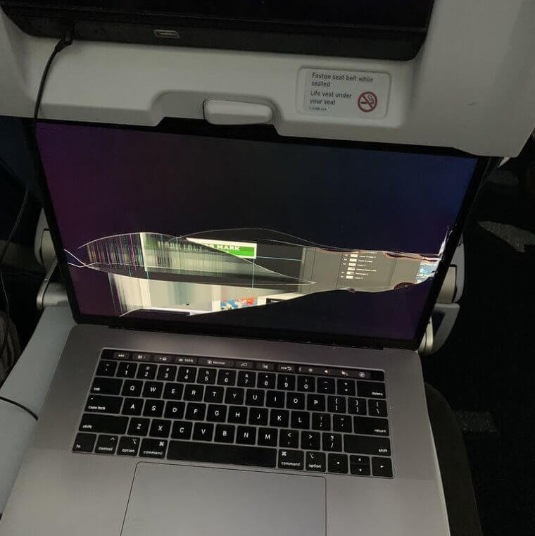 When The Person In Front Of Your Reclines Their Airline Seat Too Far