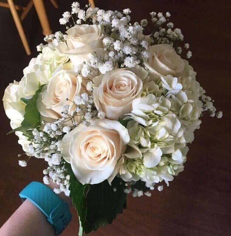 DIY Floral White Bouquet