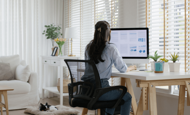 10 Essential Desk Upgrades for a High-Performance Home Office