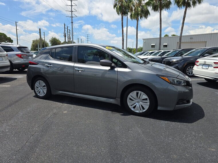 2023 Nissan Leaf