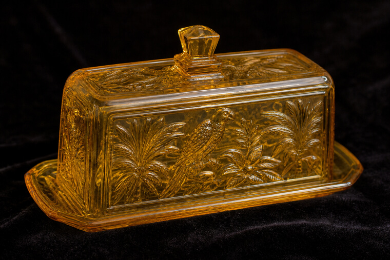 Parrot Amber Butter Dish Flies Past $1,000