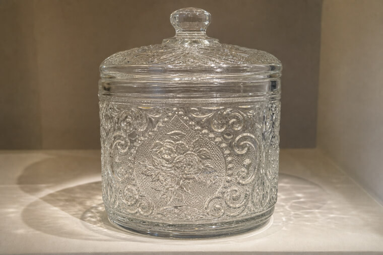 Sandwich Crystal Cookie Jar Is Museum-Worthy