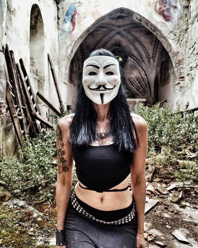 Anonymous Friend Request