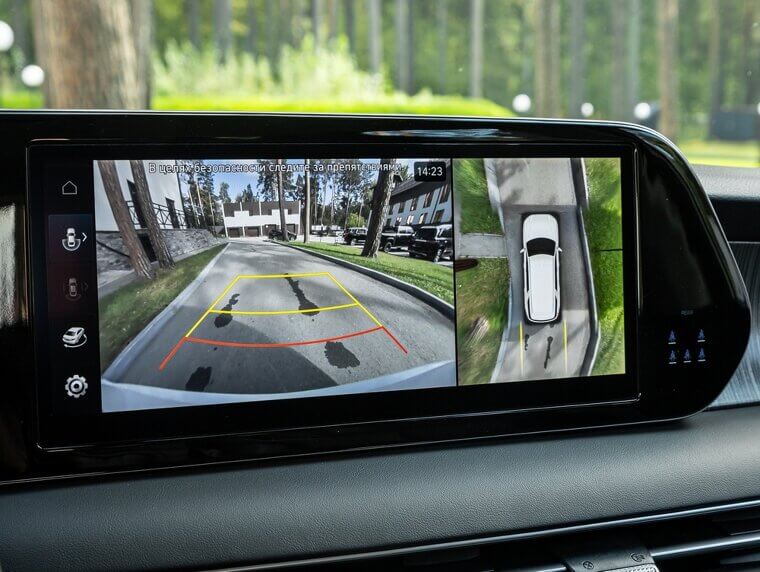 Built In Dual Camera Dash Cam