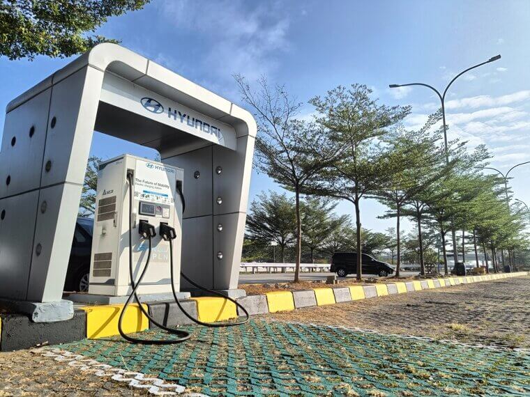 Secure In-Car Hyundai Pay Technology