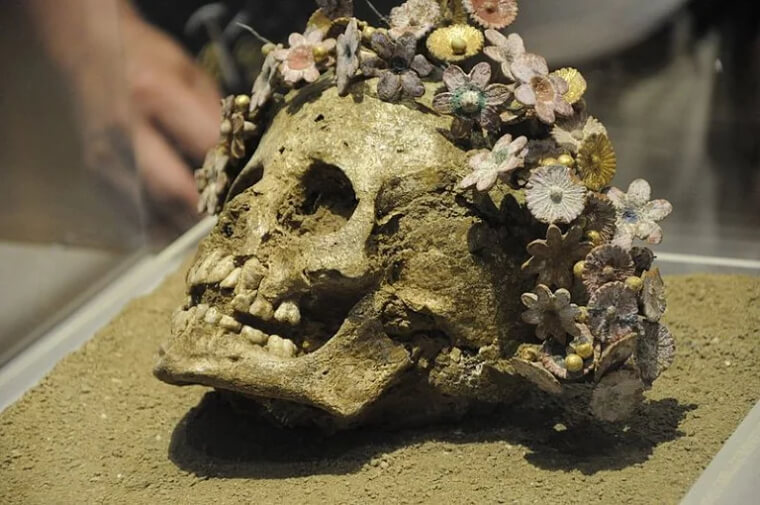 A Girl Was Buried With Ceramic Flower Crown