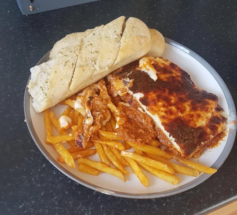 Lasagna, Chips, and Garlic Bread