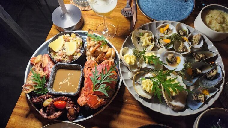 Meals Are Always at Tourist Traps