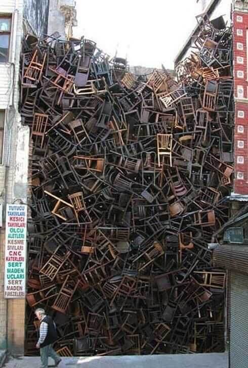 Pas De Places Pour S'Asseoir