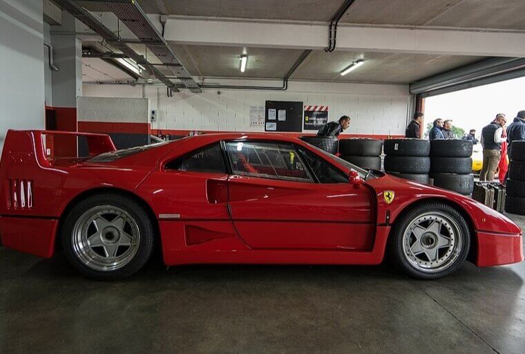 Ferrari F40 (1987)