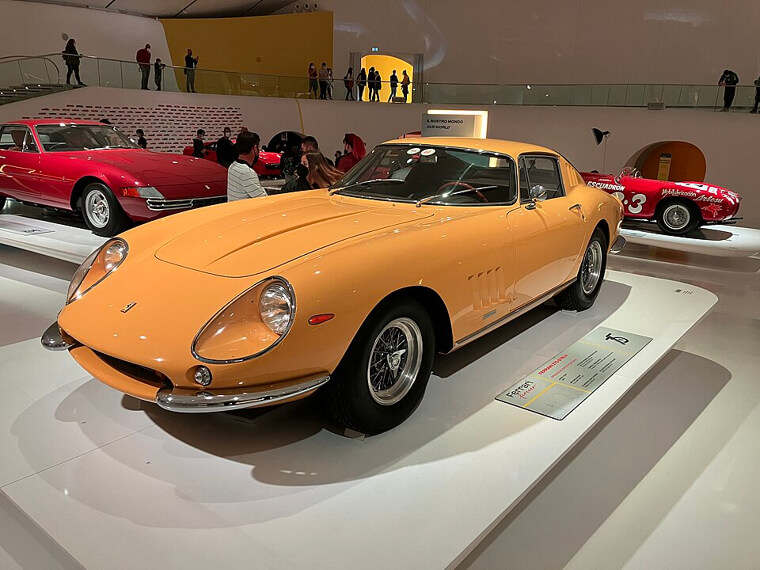 Ferrari 275 GTB/4 (1966)