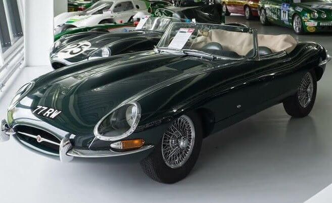 Jaguar E-Type Series 1 (1961)