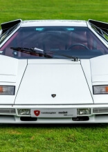 Vintage Cars With Sky-High Maintenance Costs