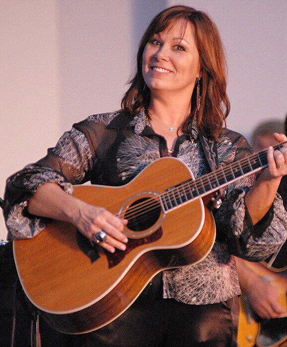 Suzy Bogguss Quit Major Labels to Release Independent Music