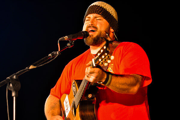 Zac Brown Reduced His Band's Tour Dates for Family Balance