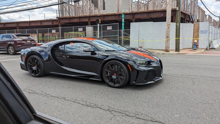 Bugatti Chiron Super Sport 300+