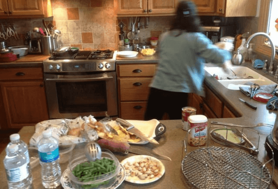 Clever Ways to Make a Small Kitchen Feel Big for Thanksgiving