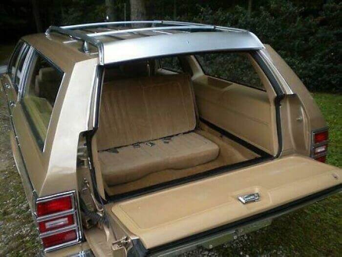 Backwards Seats In Station Wagons Because Safety Took A Backseat
