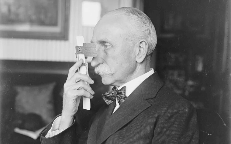 The Fiske Reading Machine Tried To Make Printing Pointless