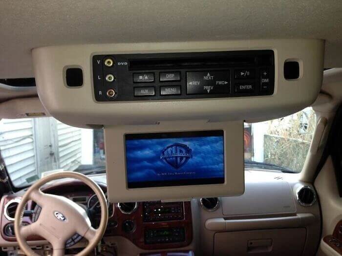 Car DVD Players So Everyone On The Road Can Watch Whatever You Are Watching