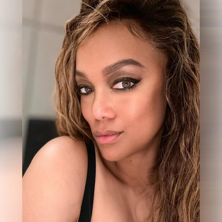 Tyra Banks Enjoys Rollerblading