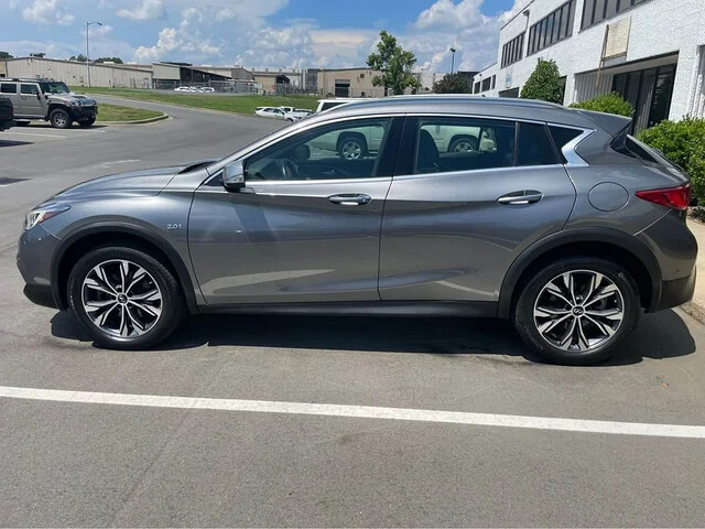 Infiniti QX30