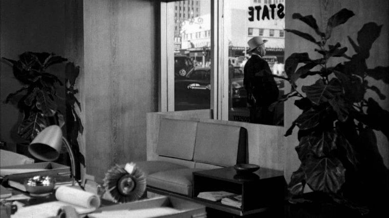 Psycho - Hitchcock's Cameo