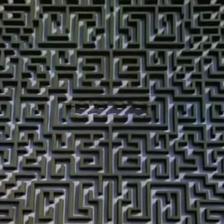 The Shining - That Maze Isn't As Amaze-Ing As You Think