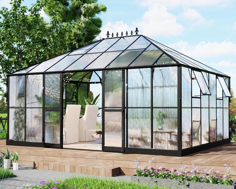 Walk-In Polycarbonate Outdoor Greenhouse
