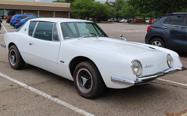 Studebaker Avanti